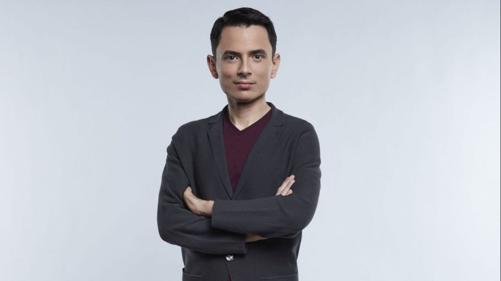 Fehér Gyula, a Ustream alapítója, az RTL Klub Cápák Között című műsorának egyik cápája. 