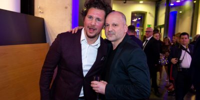 Nagy Ervin (balra) és Thuróczy Szabolcs (jobbra) a Televíziós Újságírók Díja 2019 gálán. Fotó: Televíziós Újságírók Díja