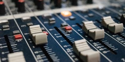 rádió, mikrofon, stúdió