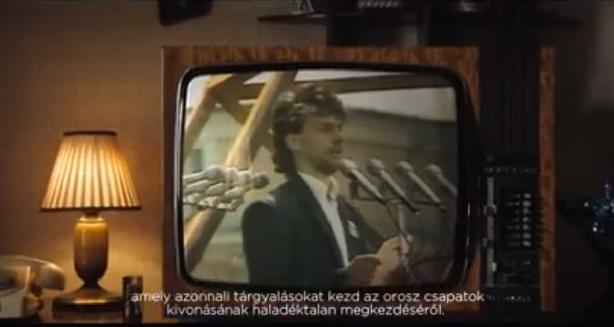 Az Orbán Viktort hősként ábrázoló videó egy részlete