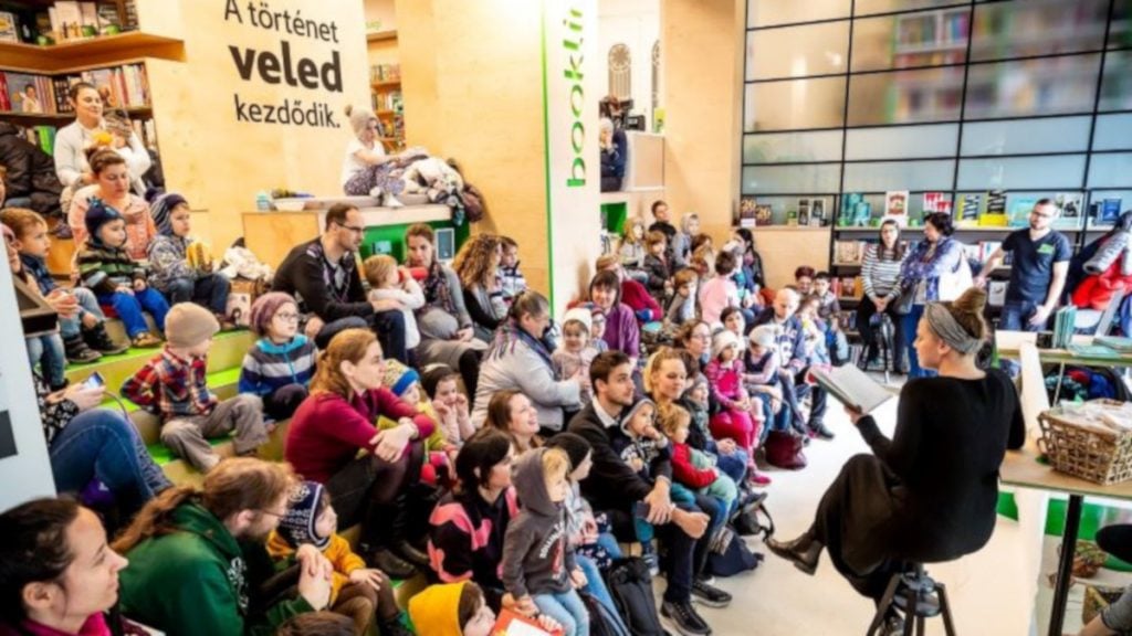 A Bookline Móricz Zsigmond körtéri könyvesboltja