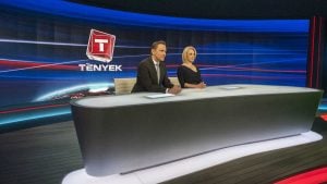 Marsi Anikó és Gönczi Gábor a TV2 Tények Stúdiójában