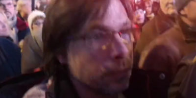 Hont András, a hvg.hu tudósítájának bántalmazása