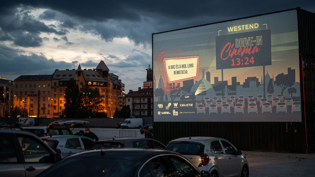 A Westend Drive-in autósmozija