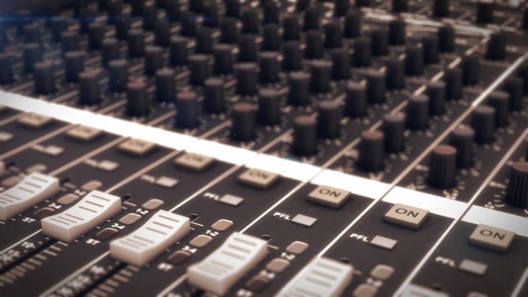 keverőpult, rádió