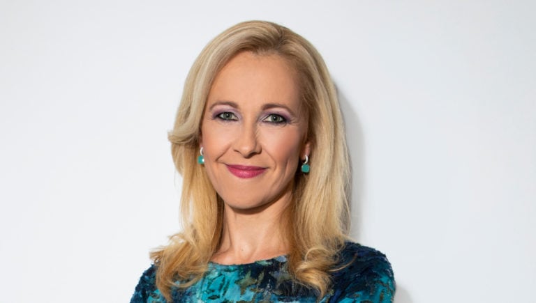 Lampé Ágnes rádiós és televíziós műsorvezető