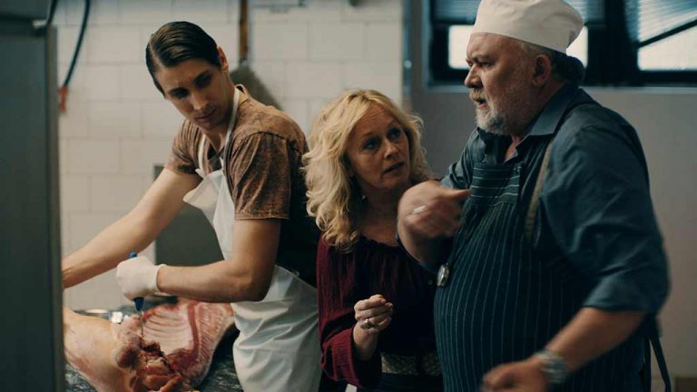 A Hentes, Csuja Imre szereplésével