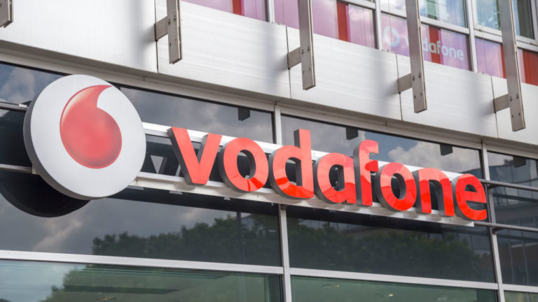 Vodafone felirat.
