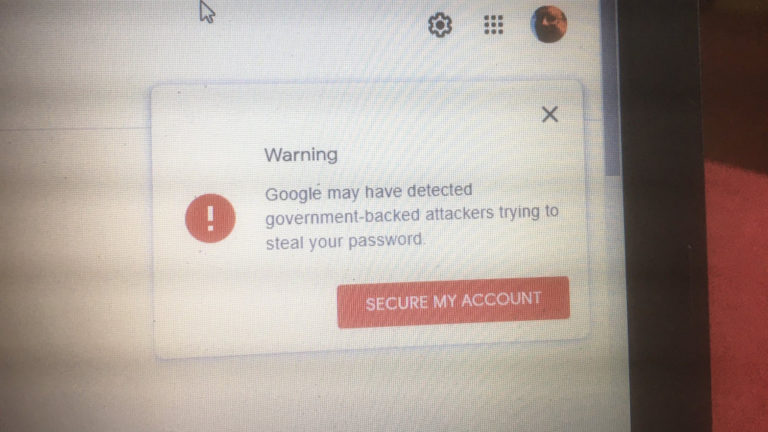 A Lőke András Gmail-fiókjában megjelent, támadásra figyelmeztető üzenet.