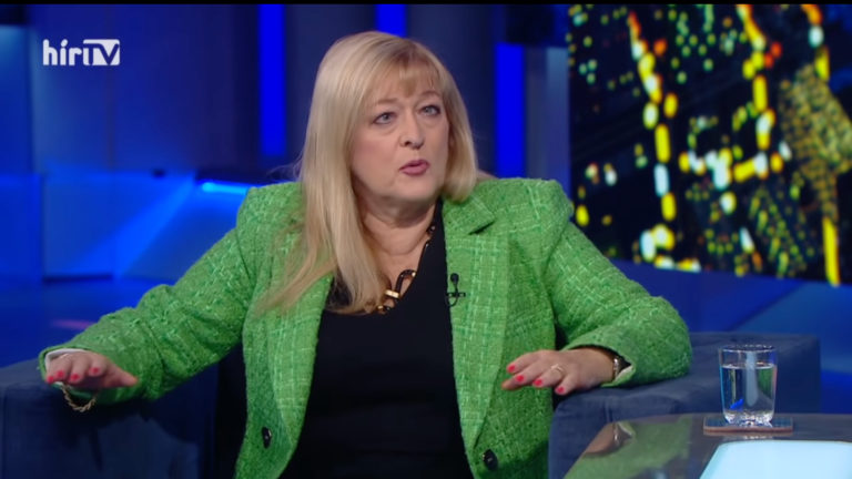 Schmidt Mária történész a Hír TV Bayer Show című műsorában.