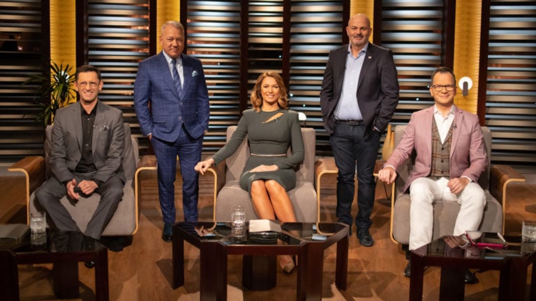 Az RTL Klub Cápák között című műsorának 4. évadának cápái