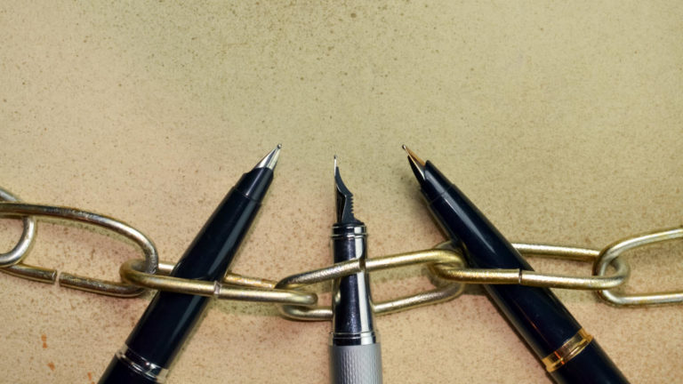 Cenzúra, sajtószabadság.