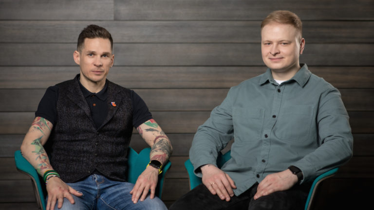 Palocsay Géza (balra), az Adevinta Hungary távozó CEO-ja és Artsiom Rabtsevich, az új ügyvezető igazgató