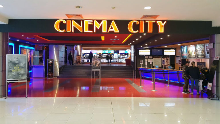 Cinema City mozi egy bevásárlóközpontban.