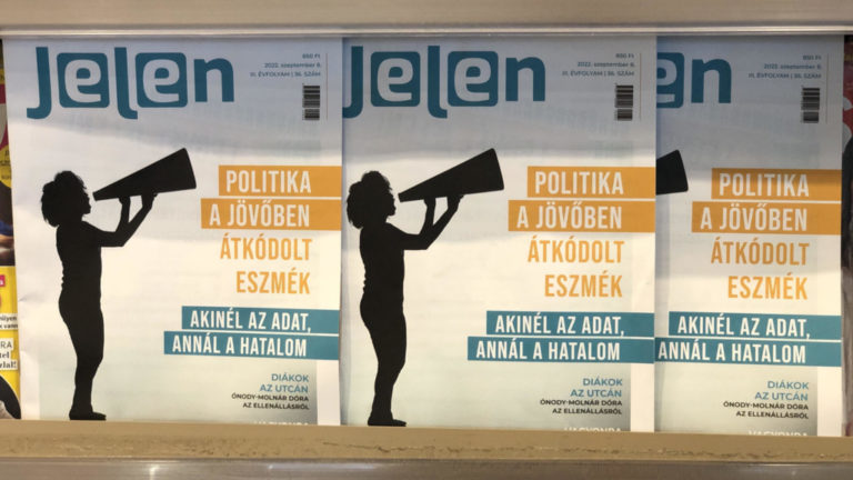 Jelen hetilap a megújulása után 2022 szeptemberében egy újságosnál