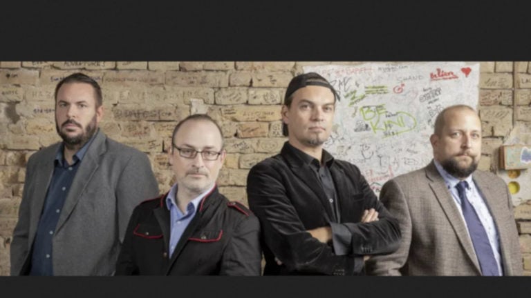 A Szabadsajtó Klub csapata: Gulyás Balázs és a többiek