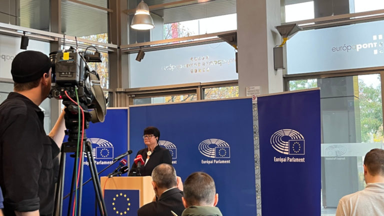 Sabine Verheyen német kereszténydemokrata politikus, az uniós parlamenti bizottság elnöke Budapesten.