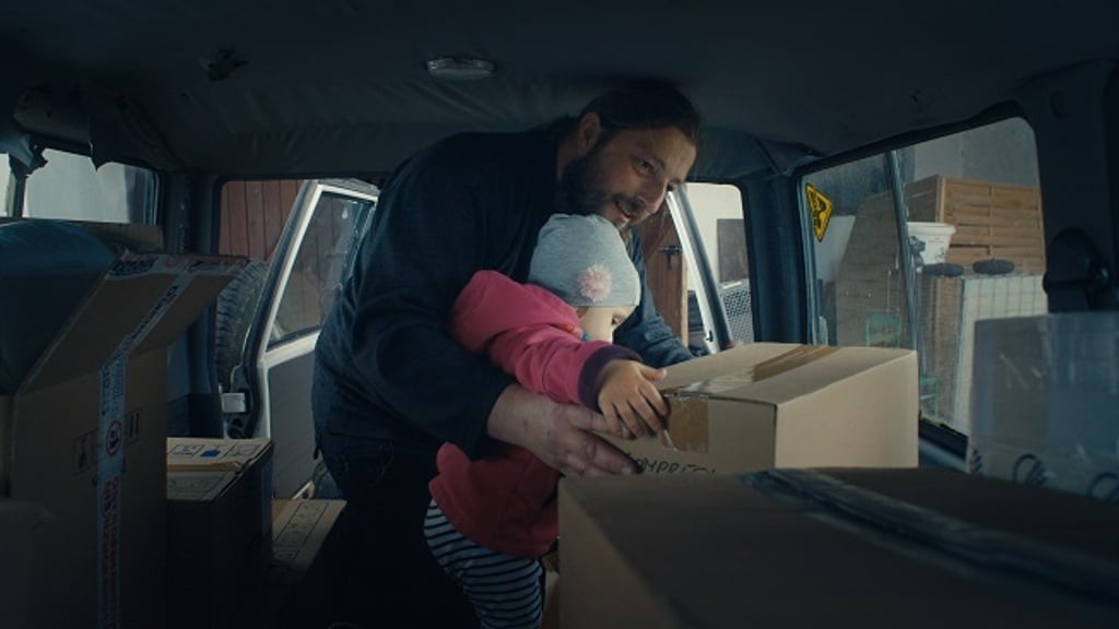 Jelenet az „Embertől emberig” című dokumentumfilm-sorozatból. Forrás: Paprika Studios.