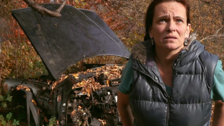 Jelenetkép a Túl közel című filmből.