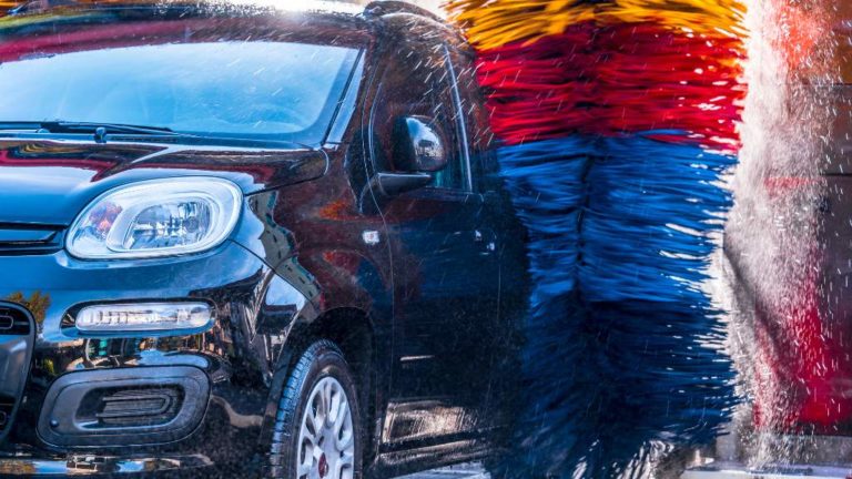 Autómosó. Fotónk csupán illusztráció. Forrás: stock/Depositphotos.