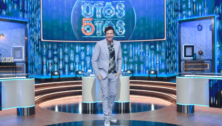 Tilla (Till Attila), a TV2 Ütős Ötös című műsorának műsorvezetőjeként