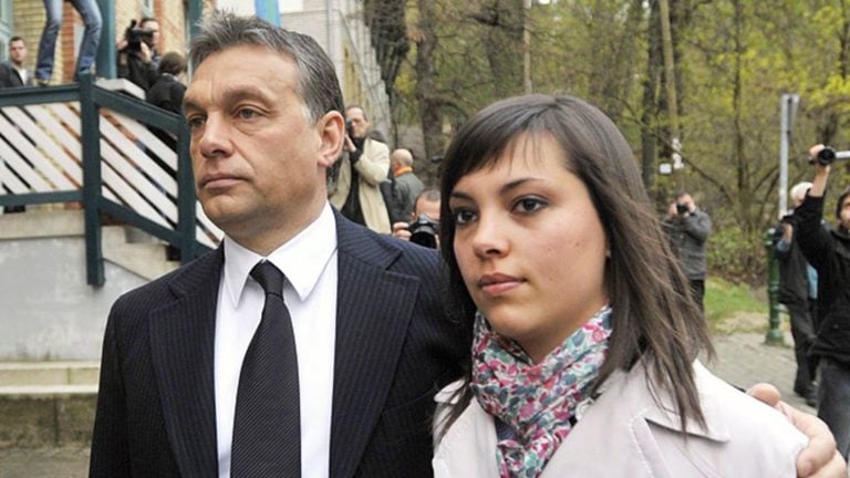 Orbán Viktor a lányával, Orbán Ráhellel.
