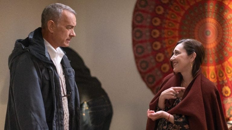 Jelenetkép a Tom Hanks főszereplésével készült Az ember, akit Ottónak hívnak című filmből.