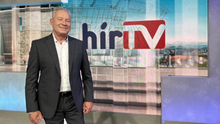 Pálffy István, a HírTV Napi aktuális című műsorának műsorvezetőjeként