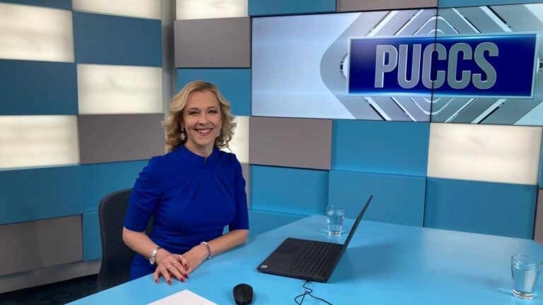 Lampé Ágnes, a KlikkTV Puccs című műsorának műsorvezetője