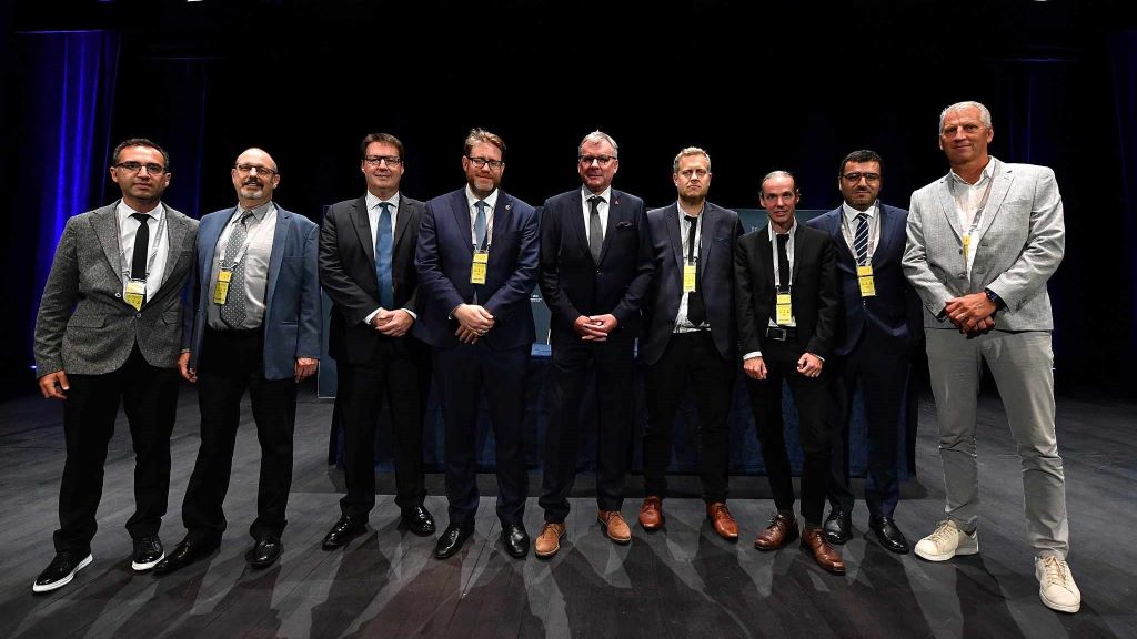 Az Európai Sport Média képviselői (balról a negyedik Szöllősi György)