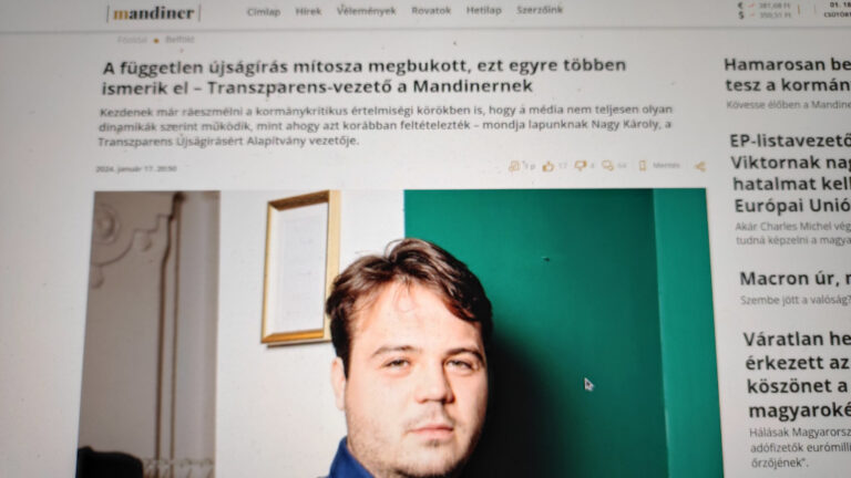 Nagy Károly, a Transzparens Újságírásért Alapítvány vezetője a független újságírás létét megkérdőjelező és független médiumokat támadó interjút ad a Fidesz-közeli Mandinernek 2024.01.17-én