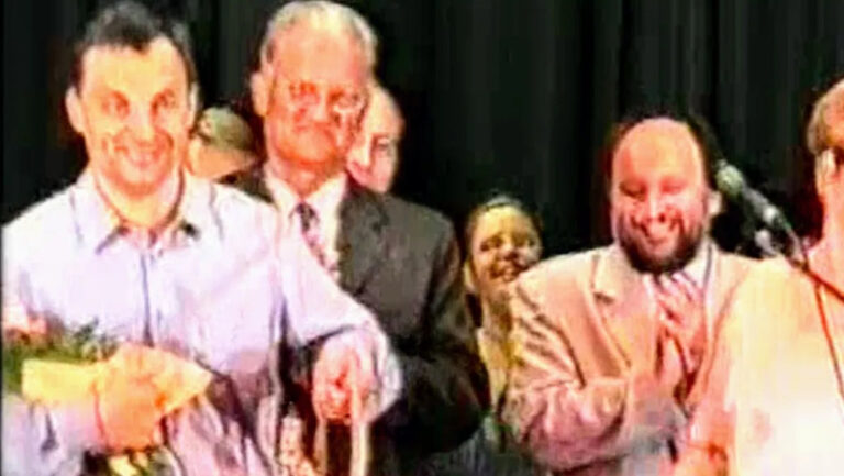 Orbán Viktor és Vásárhelyi János a 2002-es bicskei fórumon