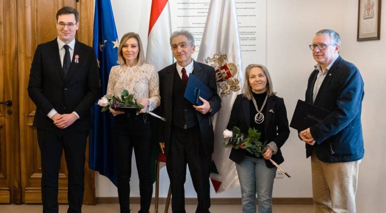 A 2024-esCsengery Antal díjatadó díjazottjai és Karácsony Gergely főpolgármester (fotó: Ruzsa Rania/Főváros)