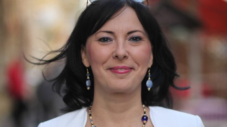 Perintfalvi Rita teológus