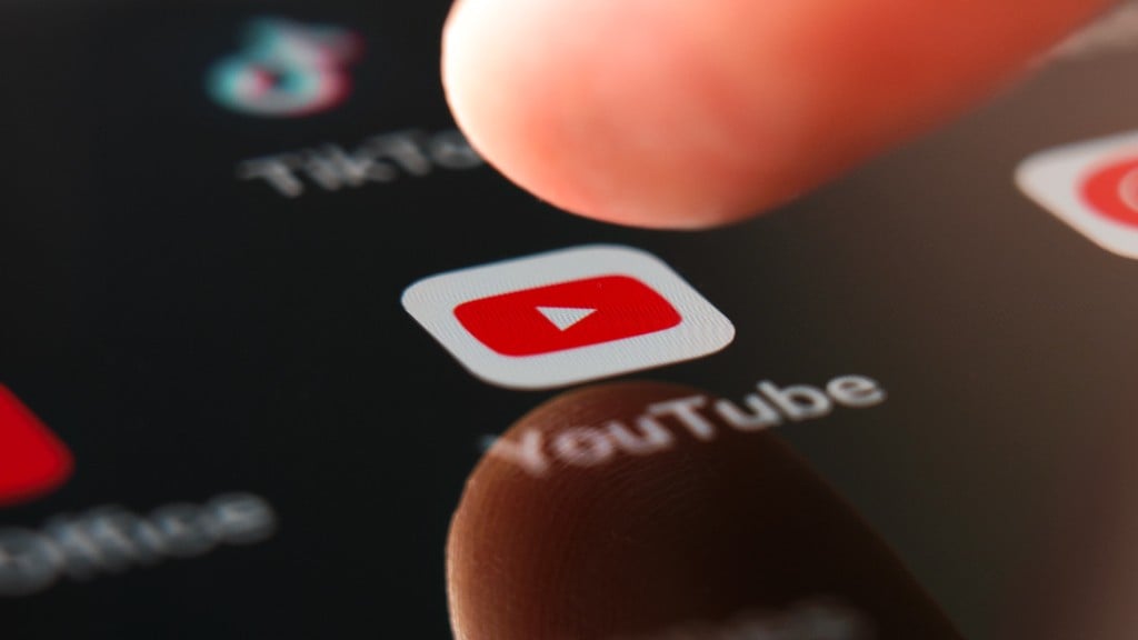 YouTube egy okostelefonon