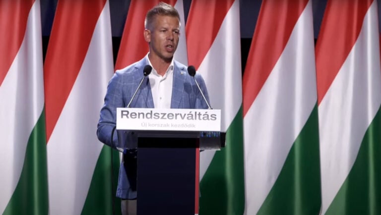 Magyar Péter, a Tisza Párt alelnöke a médiaszabadságról szónokol a jobboldali párt rendezvényén 2024.07.06-án Budapesten