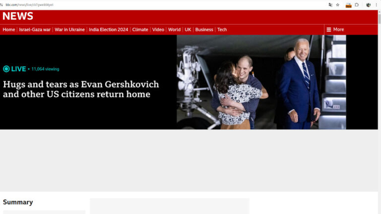 Evan Gershkovich és társainak hazatérése a fogolycsere után a BBC oldalán