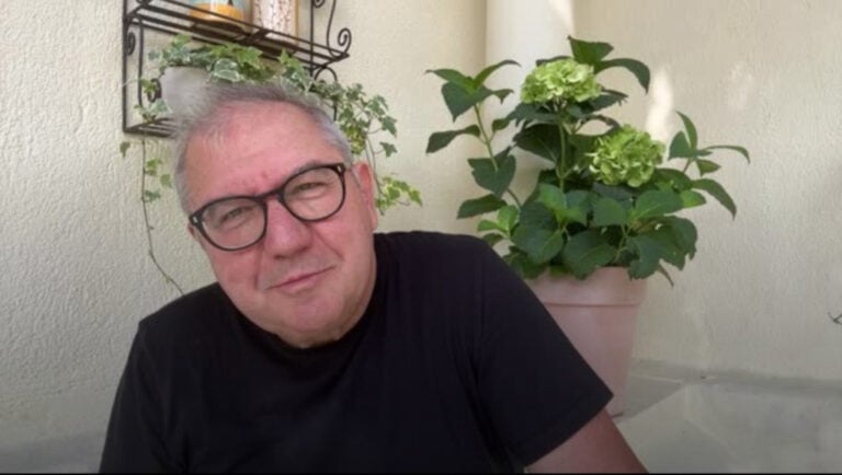 Dömsödi Gábor polgármester, műsorvezető interjút ad a Media1 podcastjának 2024 szeptemberében