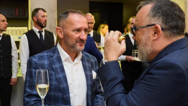 Kovács Kokó István és Wisinger János (Wisbro) tévéproducer a Televíziós Újságírók Díja Gálán tavaly