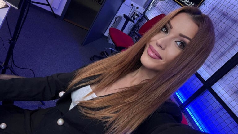 Palányi Nóra, a HírTV Paláver című műsorának új műsorvezetője, Lentulai Krisztián utódja