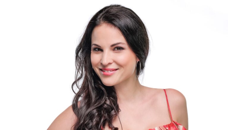 Nádai Anikó, az RTL Házasodna a gazda c. reality-jének műsorvezetője