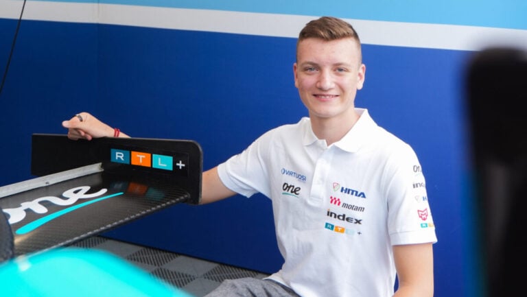 Molnár Martin Formula-4-es autóversenyző