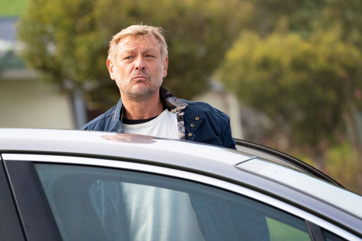A Bűntények a pálmák alatt (Pacific Criminal) című tévésorozat harmadik évada