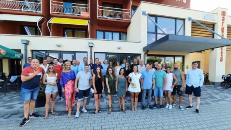 A TV2 Mokkájának stábja a Hotel Margarétában