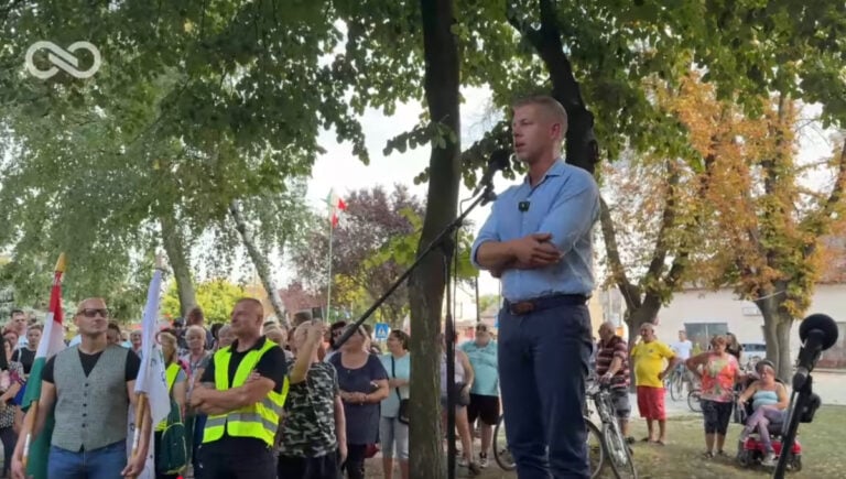 Magyar Péter, a Tisza Párt elnöke a mezőcsáti fórumán