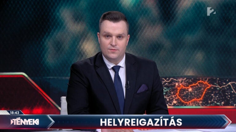 Varga Attila, a TV2 Tények műsorvezetője felolvassa, hogy valótlanul állították, hogy Magyar Péter édesapja lopott, csalt és közokiratot hamisított