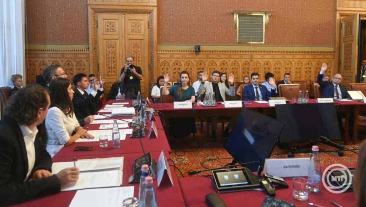 A TISZA kezdeményezésére elmaradt a Független Közmédia Testület médiaszakmai jelöltjeinek meghallgatása