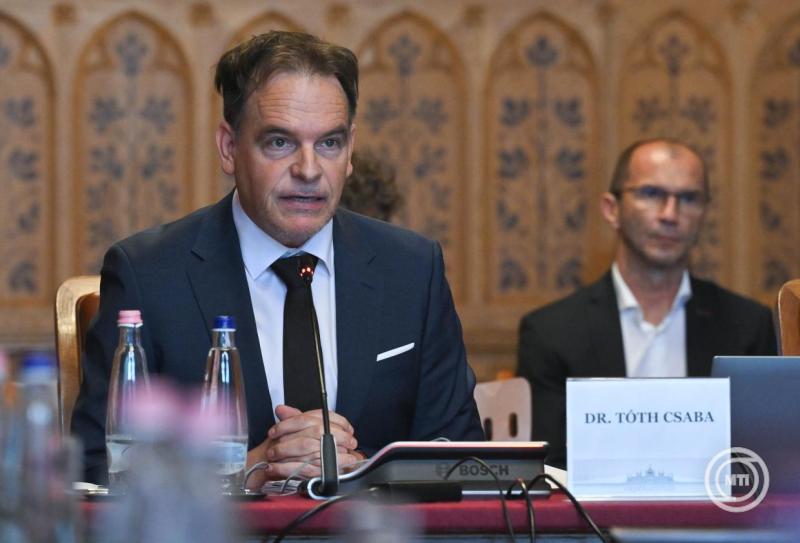 Dr. Tóth Csaba parlamenti meghallgatása a Médiatanács elnökét és tagjait jelölő eseti bizottságban 2026.09.17-én